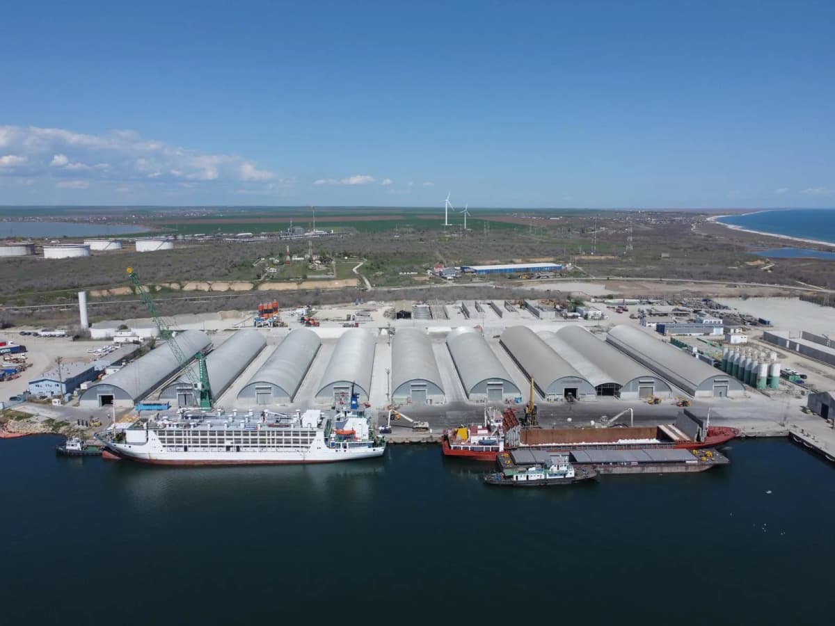 Port Midia gallery photo 2
